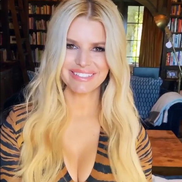 Jessica Simpson Pumps - Picture 5 of 12